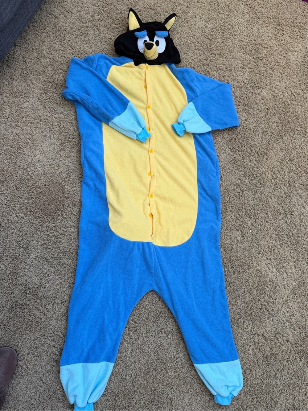 Bandit or bluey costume. Adult size XXL.